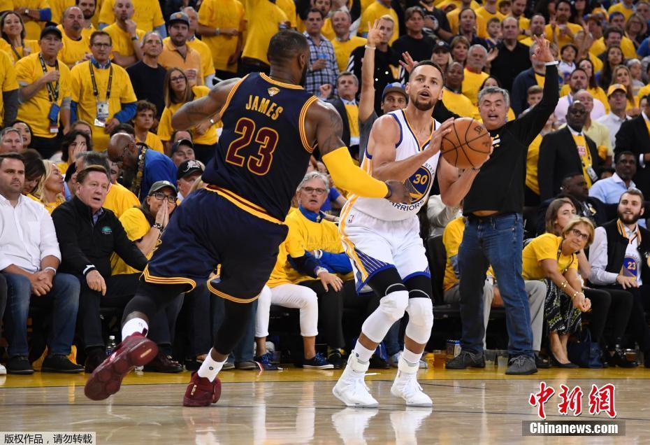 NG体育-NBA总决赛揭幕战：骑士惊险逆转勇士