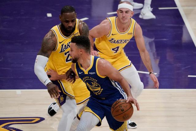 NG体育-NBA常规赛战报：湖人不敌勇士遭遇三连败