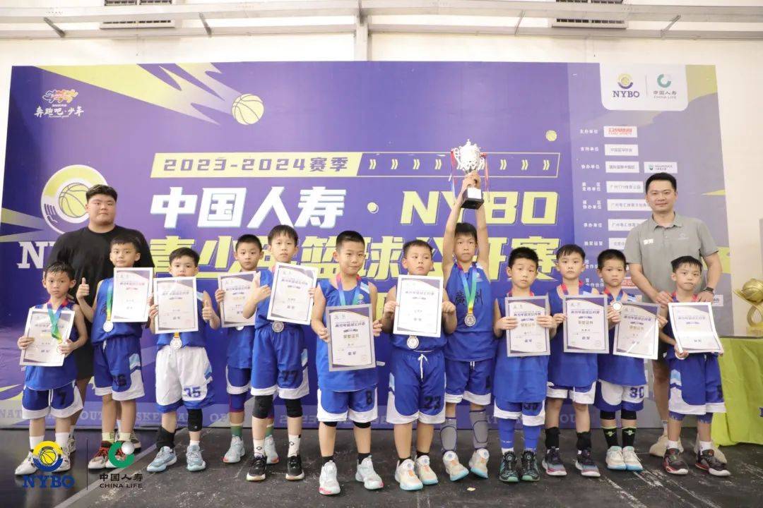 NG体育-优秀青年篮球培训营结业表彰大会盛大举行